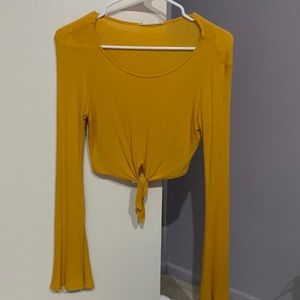 L.A hearts long sleeve crop top, sleeves are flared